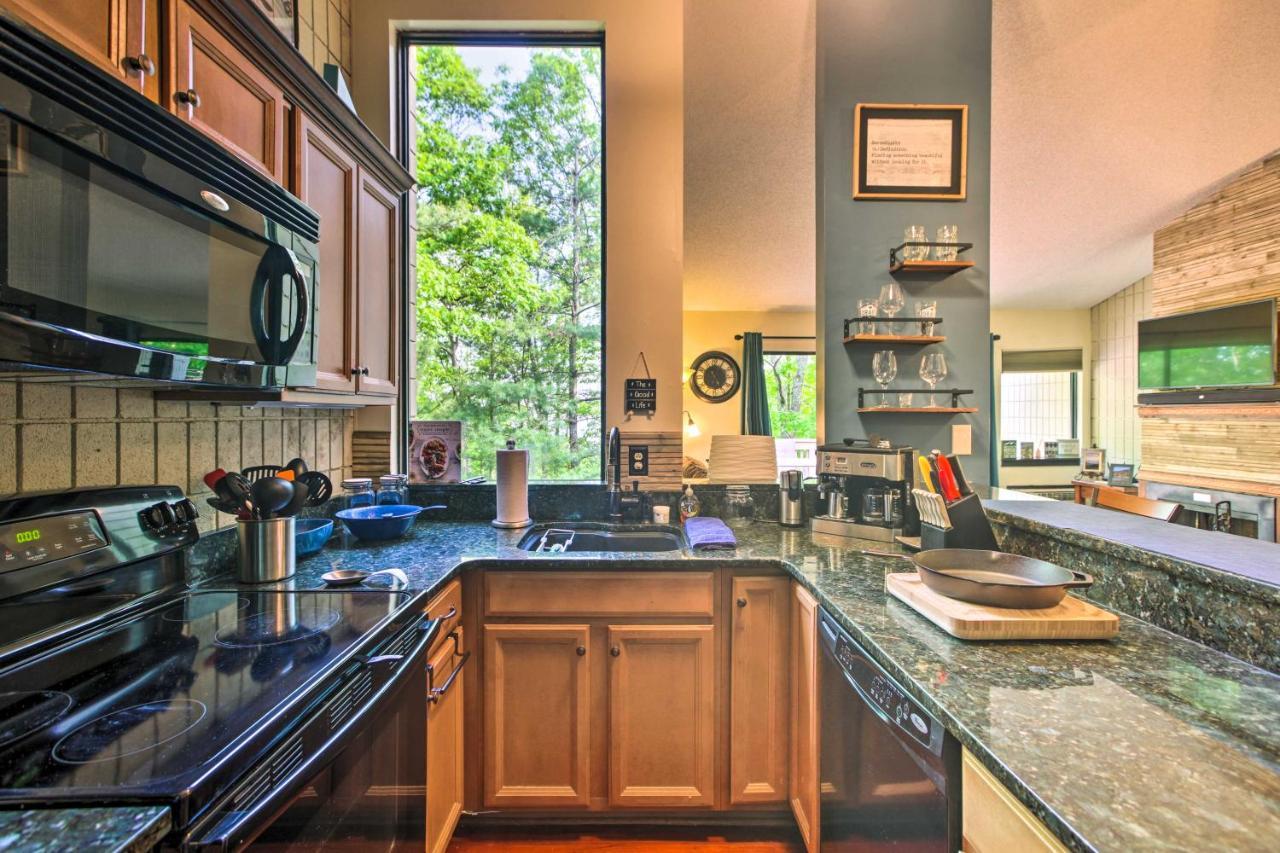 Cozy Wintergreen Resort Condo Walk To Ski Lifts! Lyndhurst Exterior photo